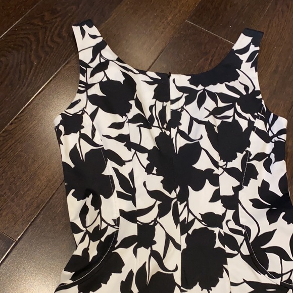 Suzy Shier black and white floral dress SizeS - Picture 5 of 6